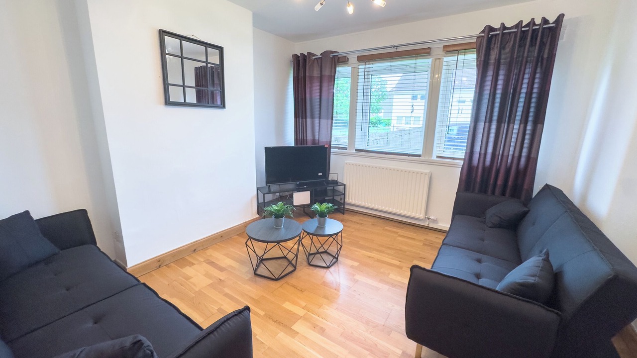 Photo of Livingroom in Clydebank