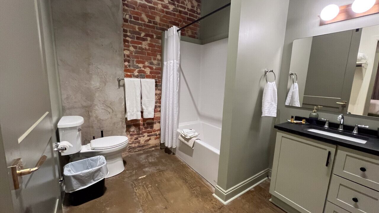 Photo of Bathroom in Demopolis