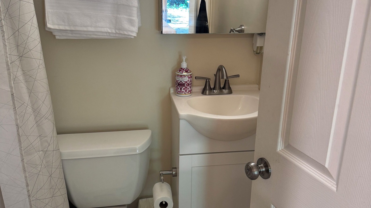 Photo of Bathroom in Squire Park
