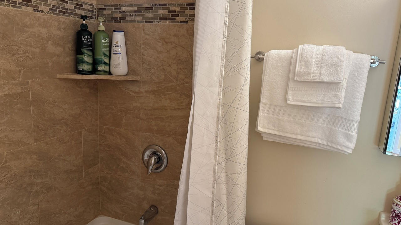 Photo of Bathroom in Squire Park