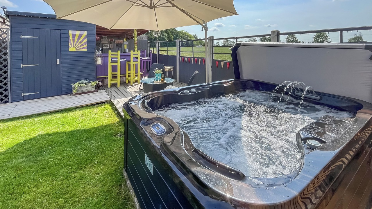 Photo of Others in Crowle