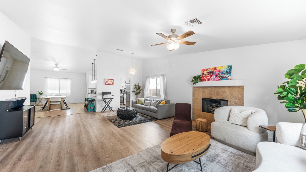 Photo of Livingroom in Desert Hot Springs