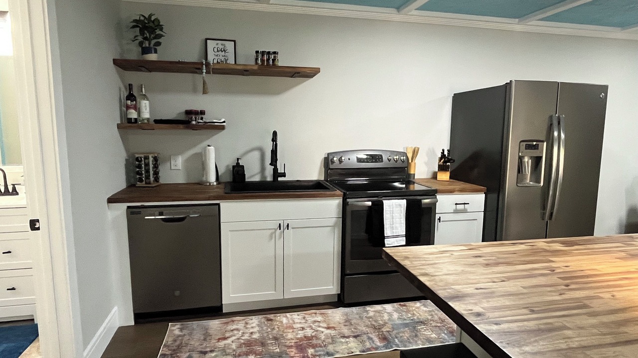 Photo of Kitchen in Floyd Dale