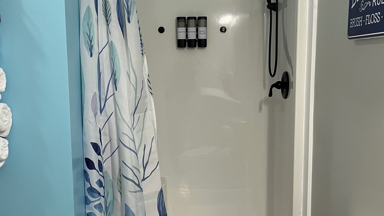 Photo of Bathroom in Floyd Dale