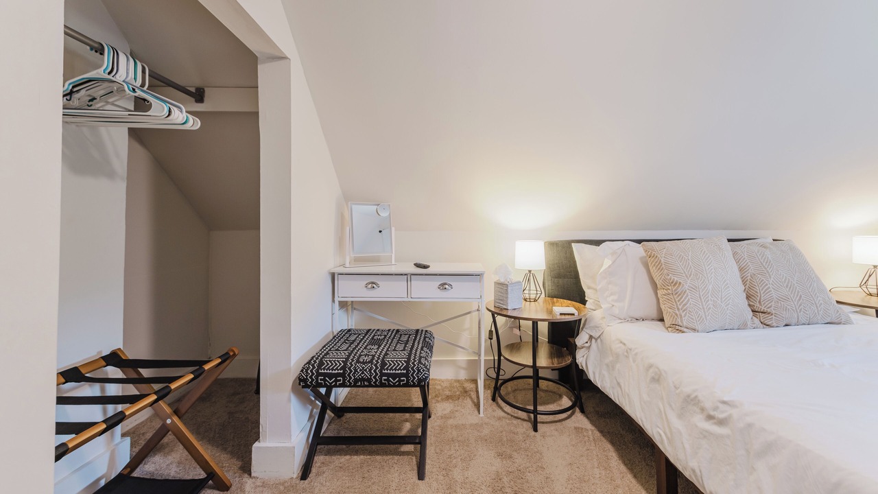 Photo of Bedroom in Wyandotte