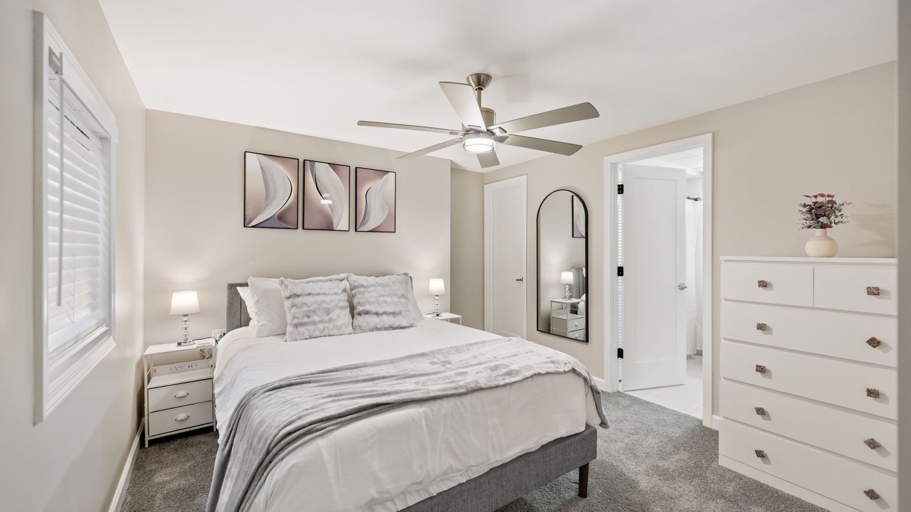 Photo of Bedroom in Romeoville