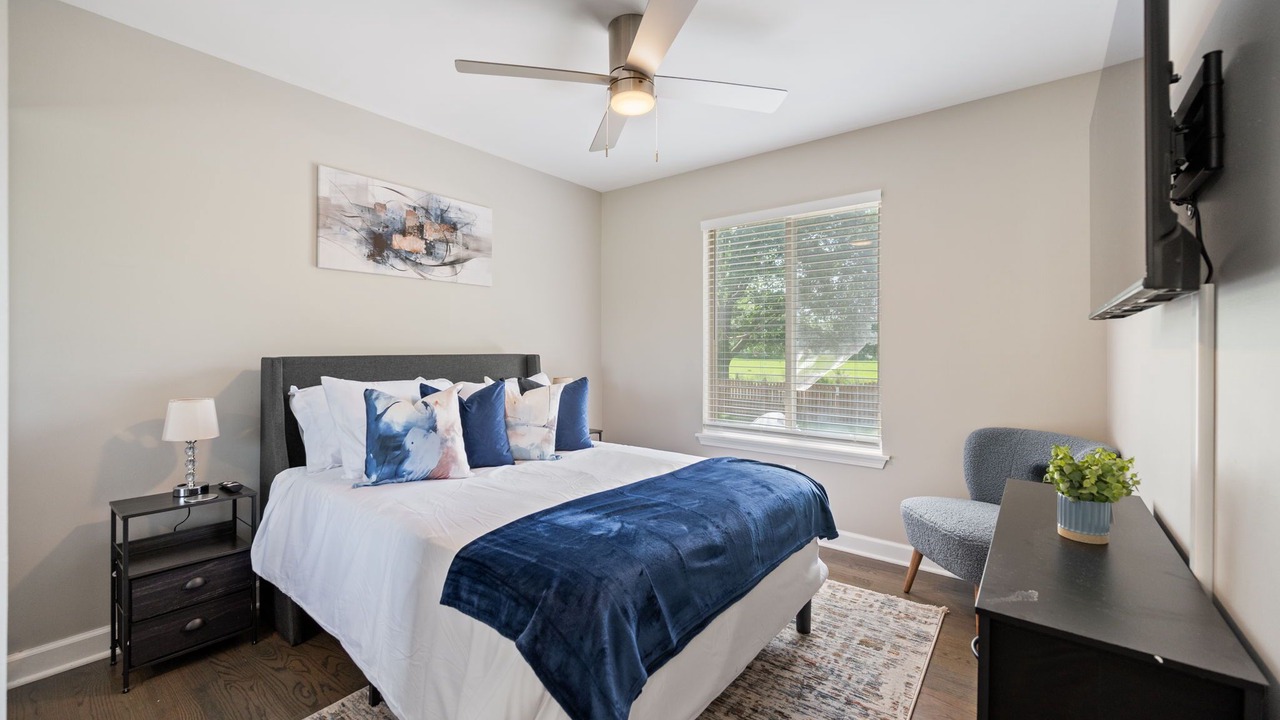 Photo of Bedroom in Romeoville