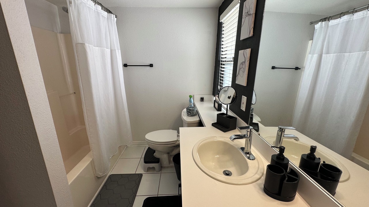 Photo of Bathroom in Fairvilla