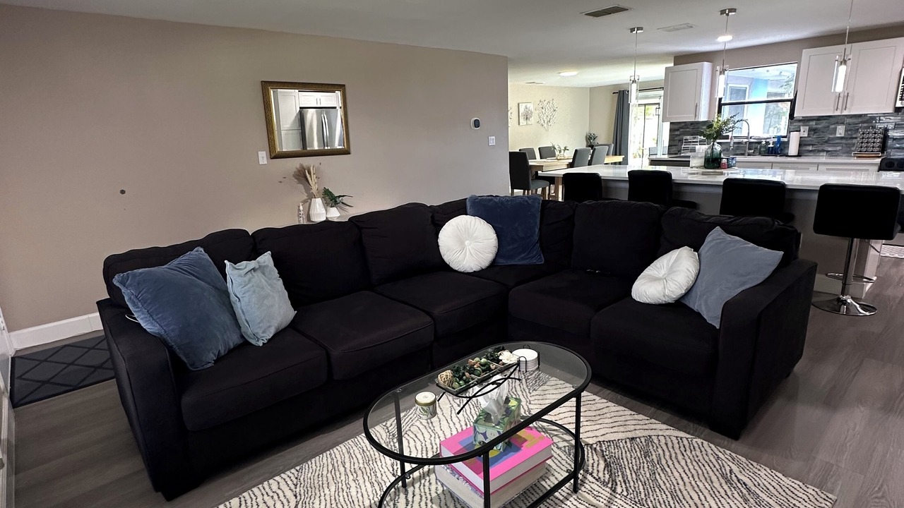 Photo of Livingroom in Fairvilla