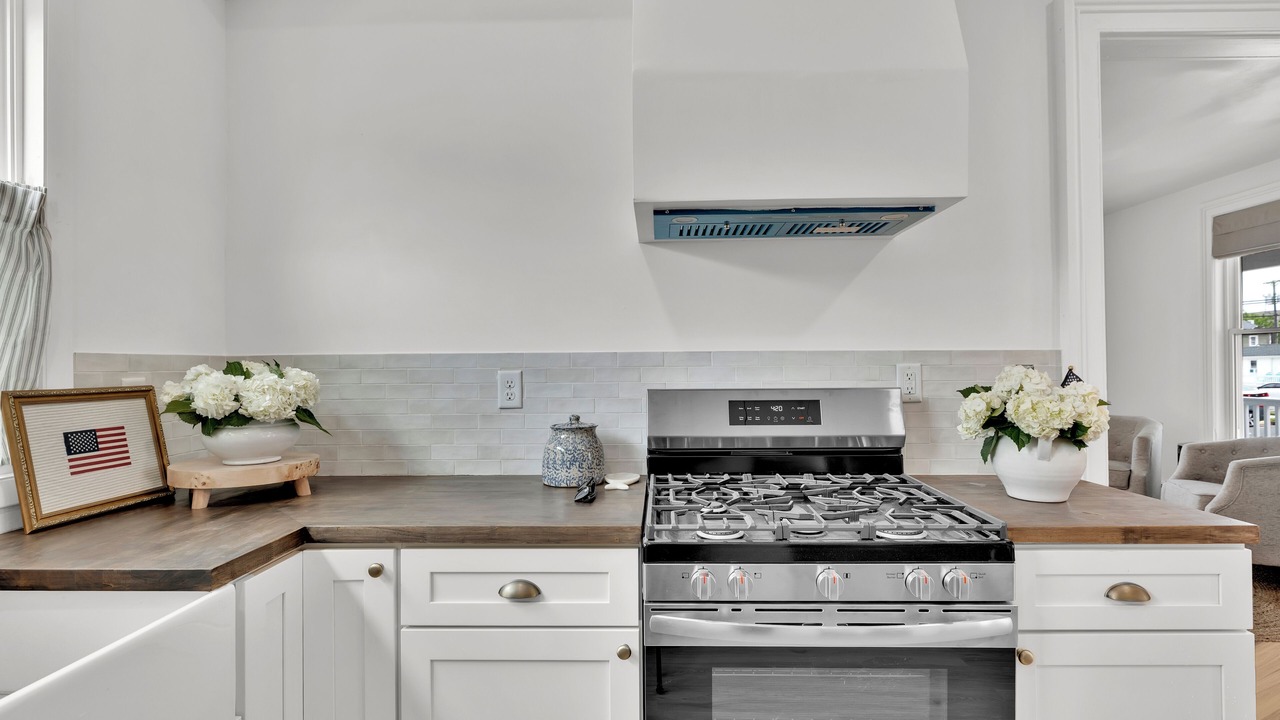 Photo of Kitchen in Wall