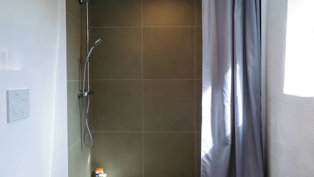 Photo of Bathroom in Port-Sainte-Foy-et-Ponchapt