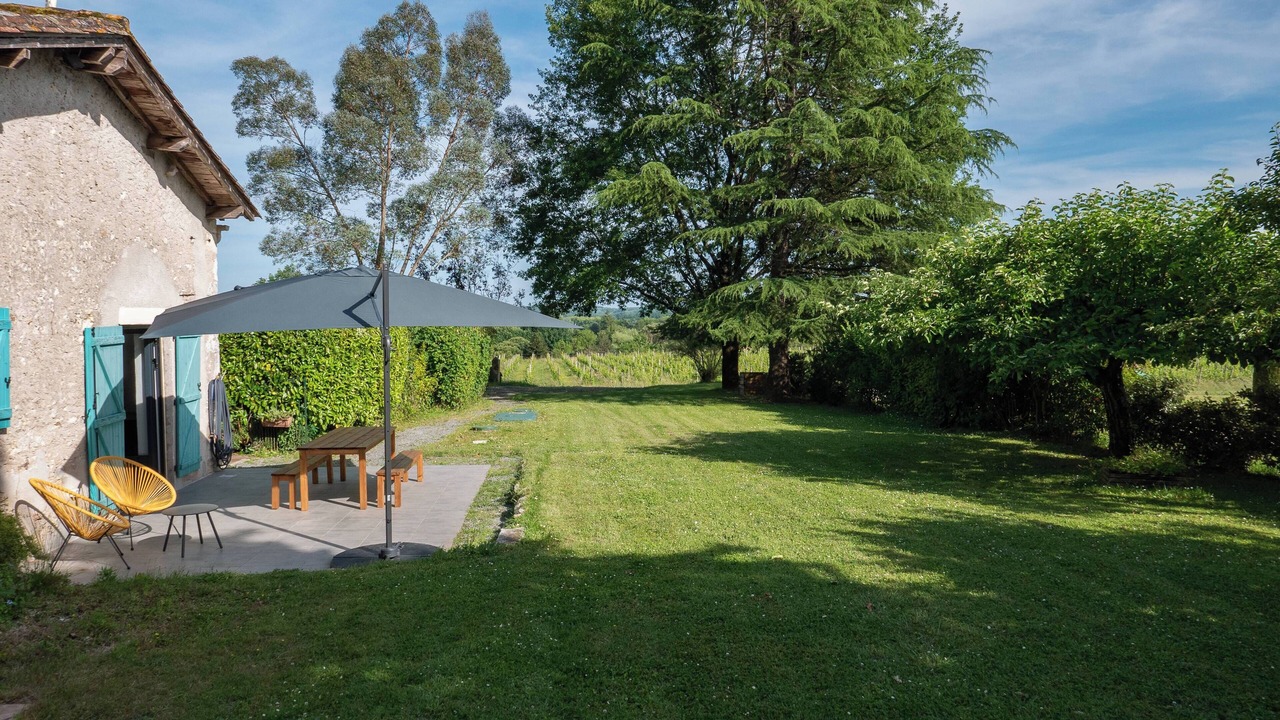 Photo of Outdoor in Port-Sainte-Foy-et-Ponchapt