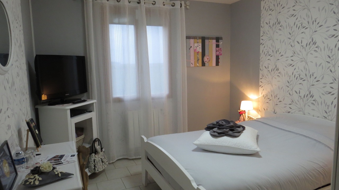 Photo of Bedroom in Manthelon