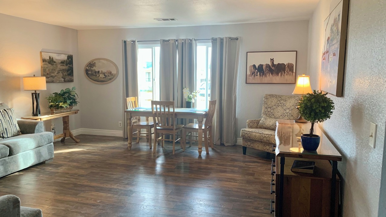 Photo of Livingroom in Hesperia
