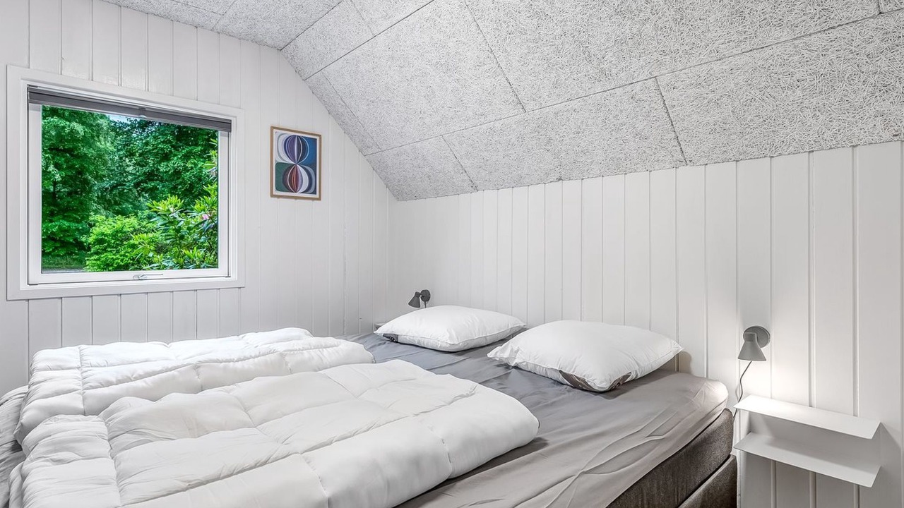 Photo of Others in Skygge