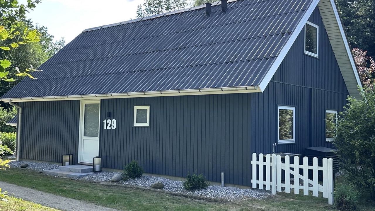 Photo of Others in Skygge