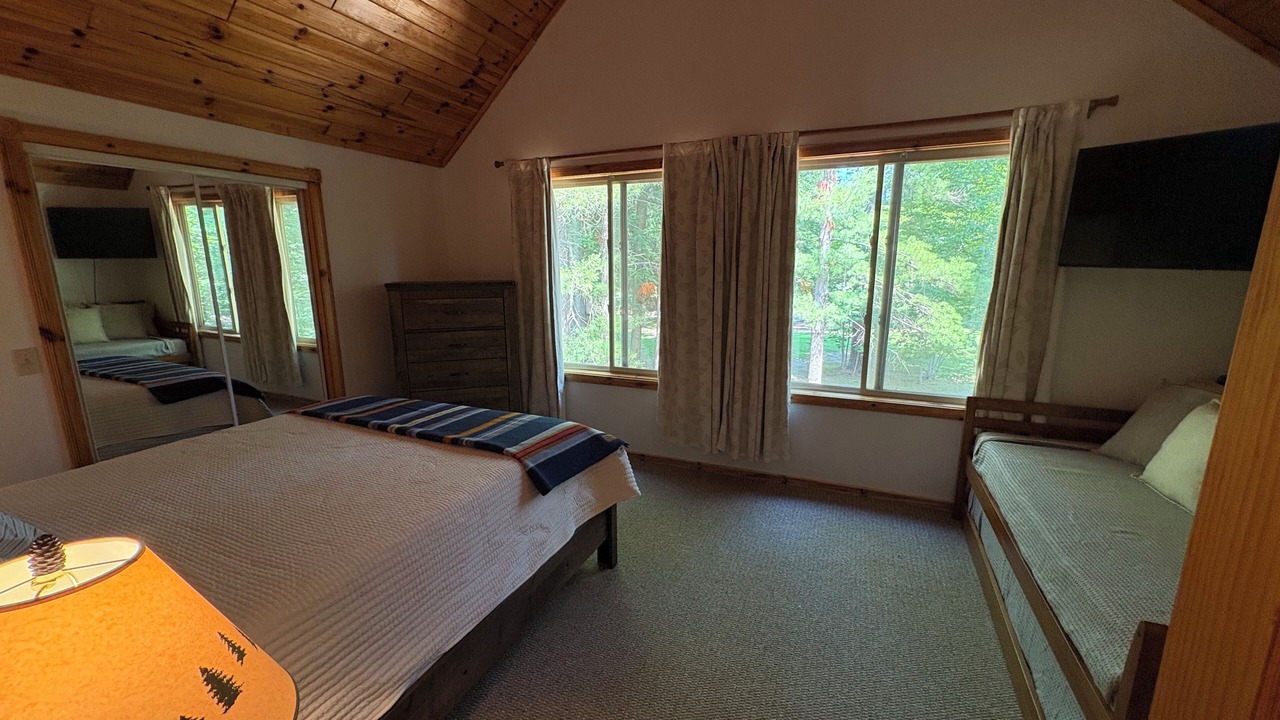 Photo of Bedroom in Hillman