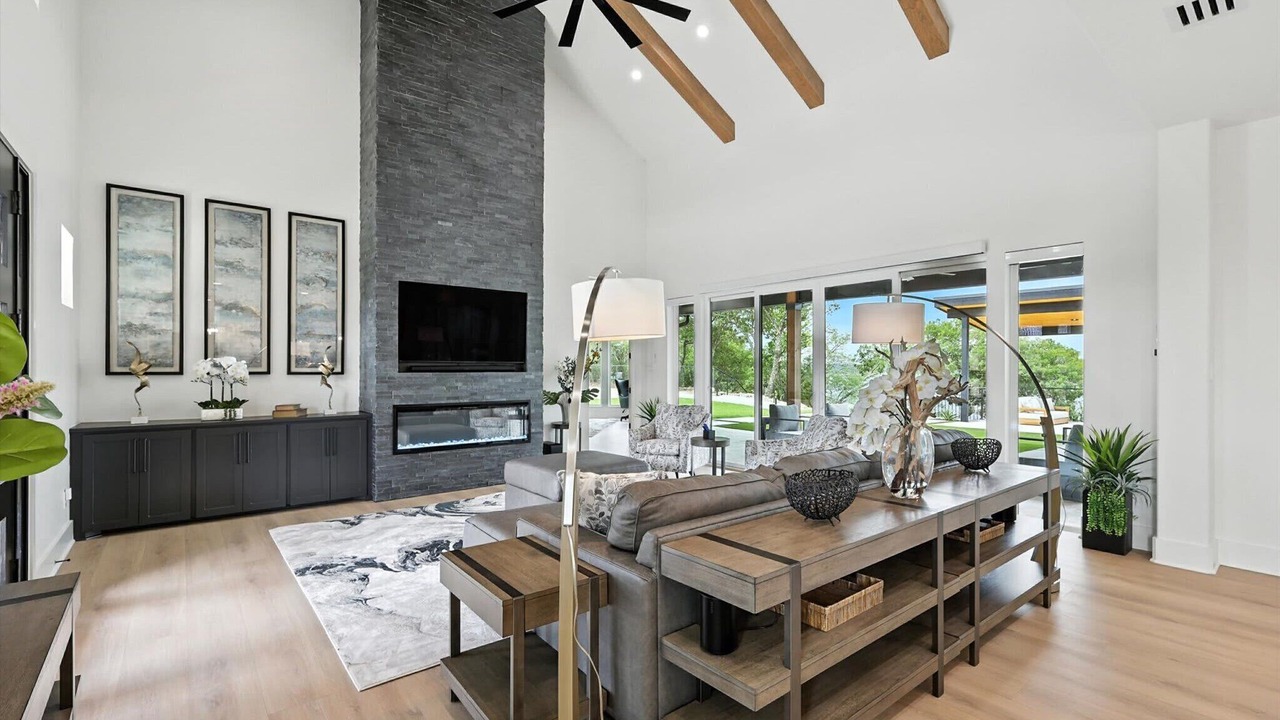 Photo of Livingroom in Gainesville