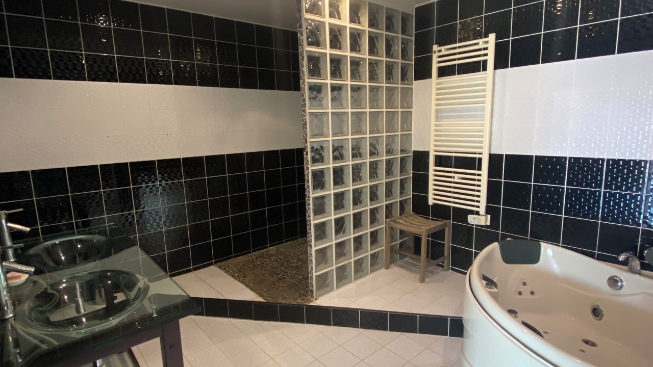 Photo of Bathroom in Le Tignet