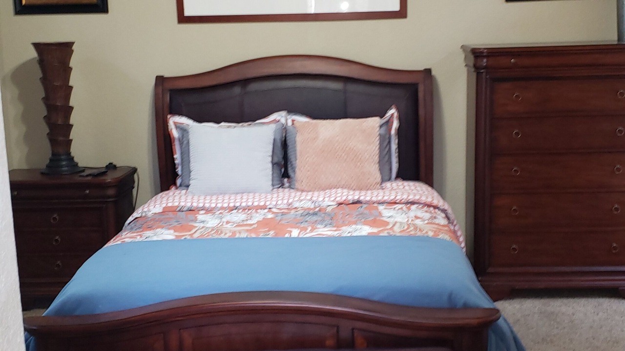 Photo of Bedroom in Garden Ridge