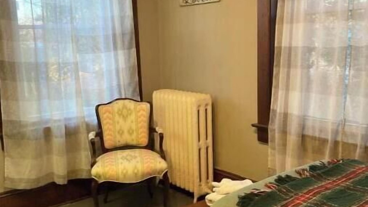 Photo of Bedroom in Leacock-Leola-Bareville