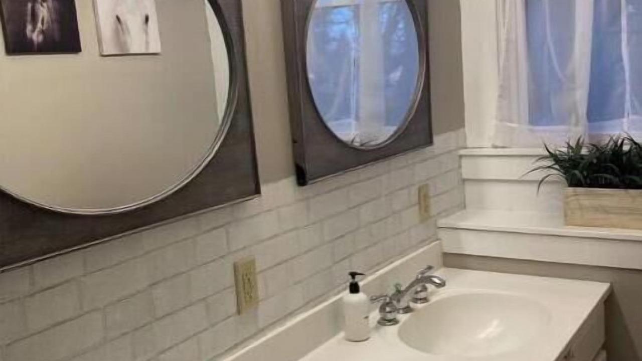 Photo of Bathroom in Leacock-Leola-Bareville