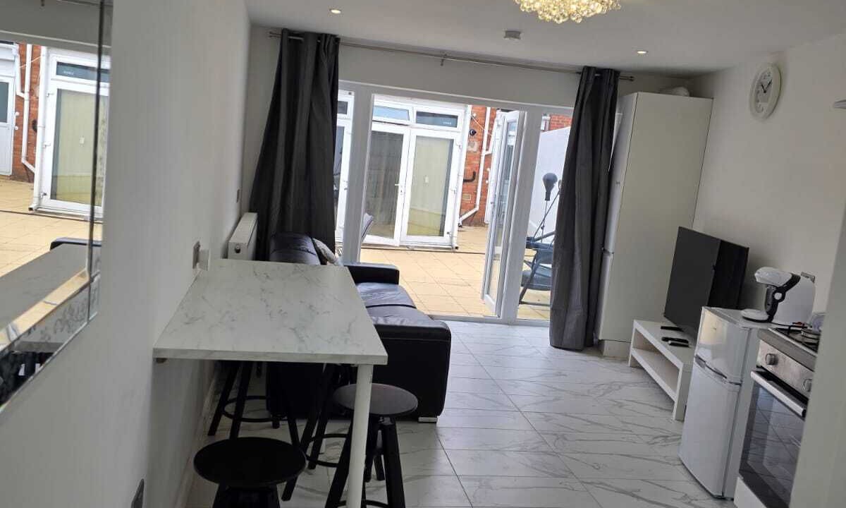 Photo of Others in Cradley