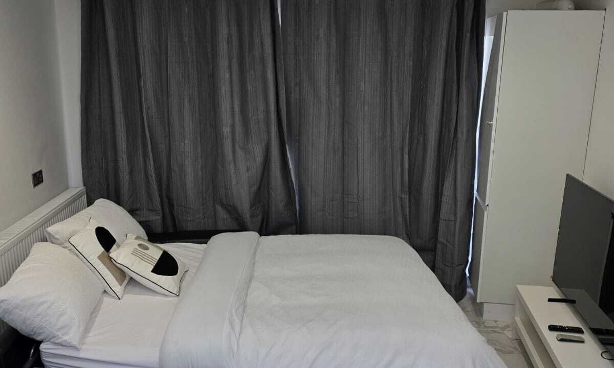 Photo of Bedroom in Cradley