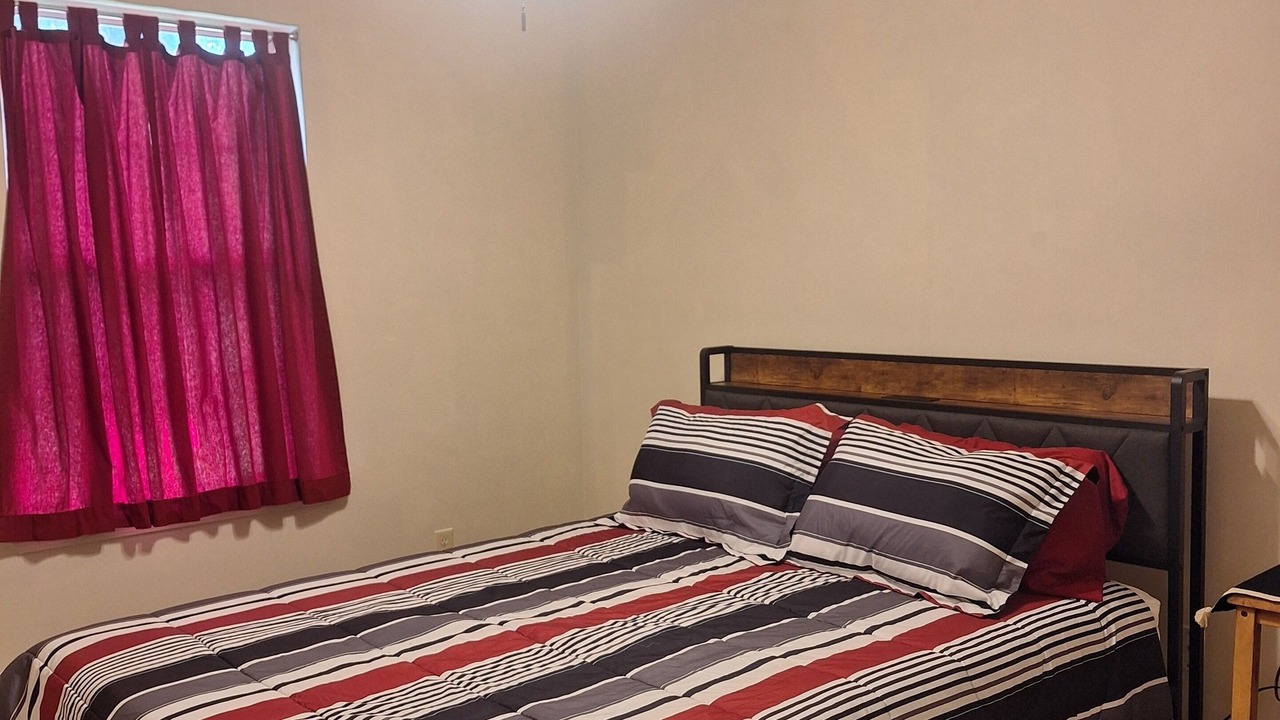 Photo of Bedroom in Smyrna