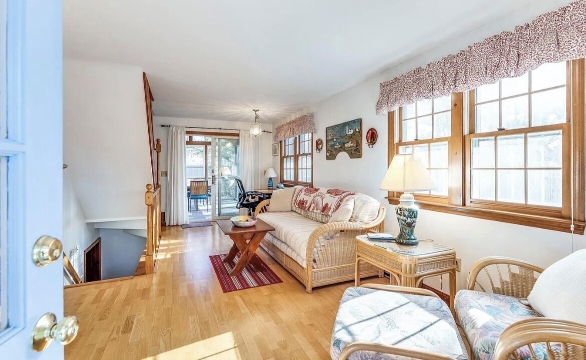 Photo of Livingroom in Northwest Harwich