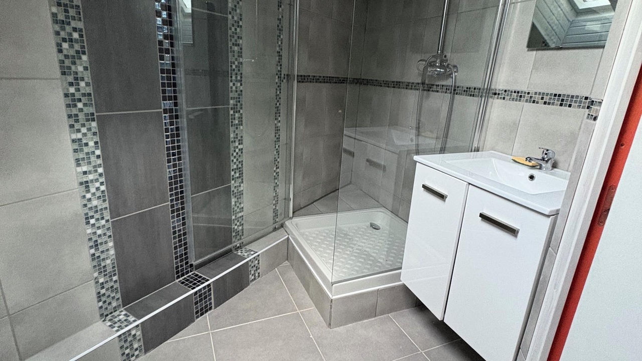 Photo of Bathroom in Saint-Mars-d'Outille