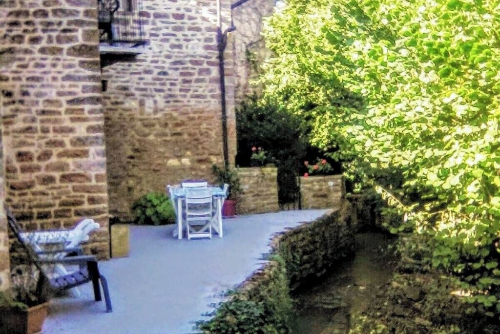Photo of Patio Balcony in Chevagny-les-Chevrieres