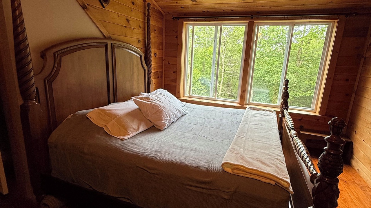 Photo of Bedroom in Mifflinburg