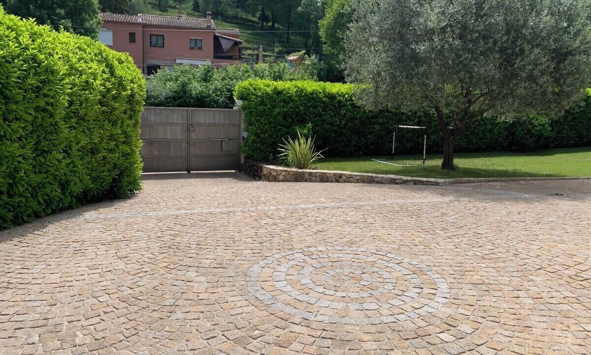 Photo of Outdoor in Le Rouret