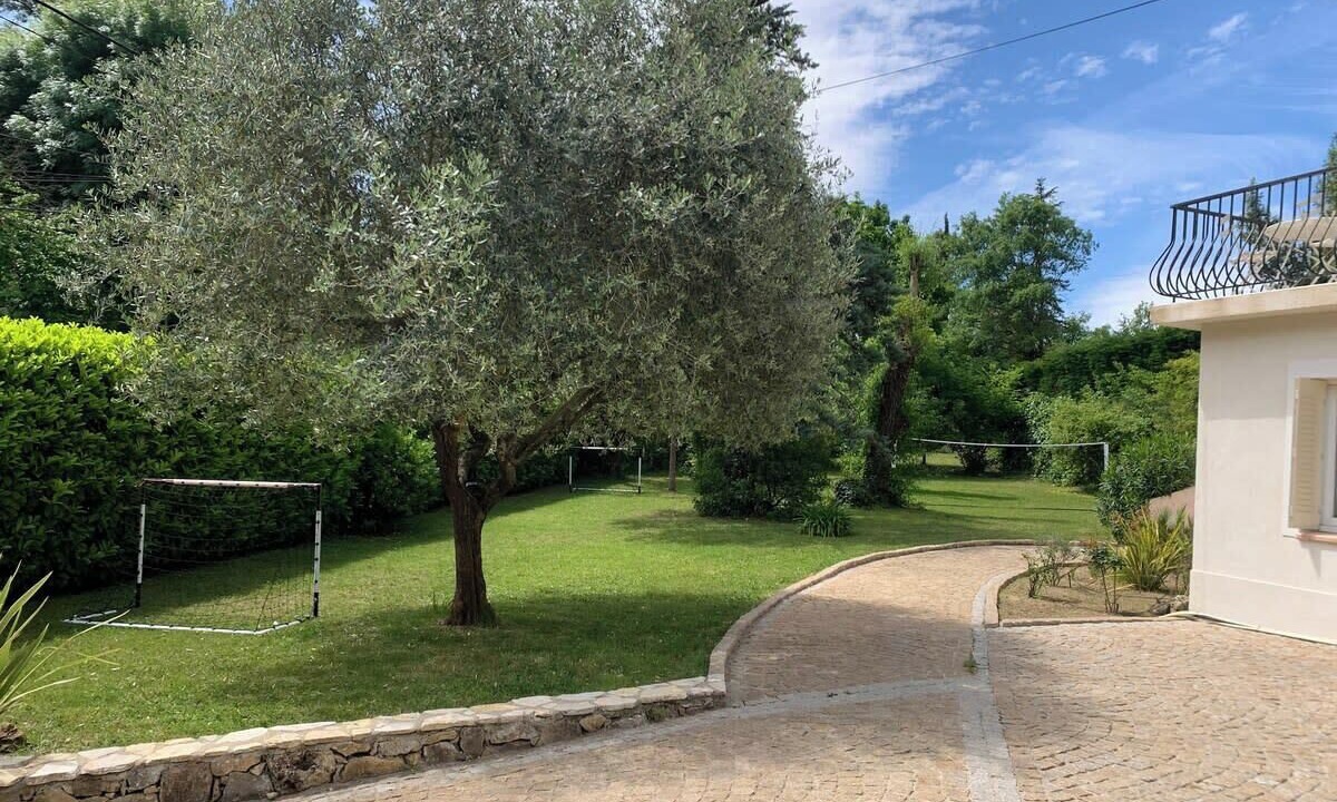 Photo of Outdoor in Le Rouret
