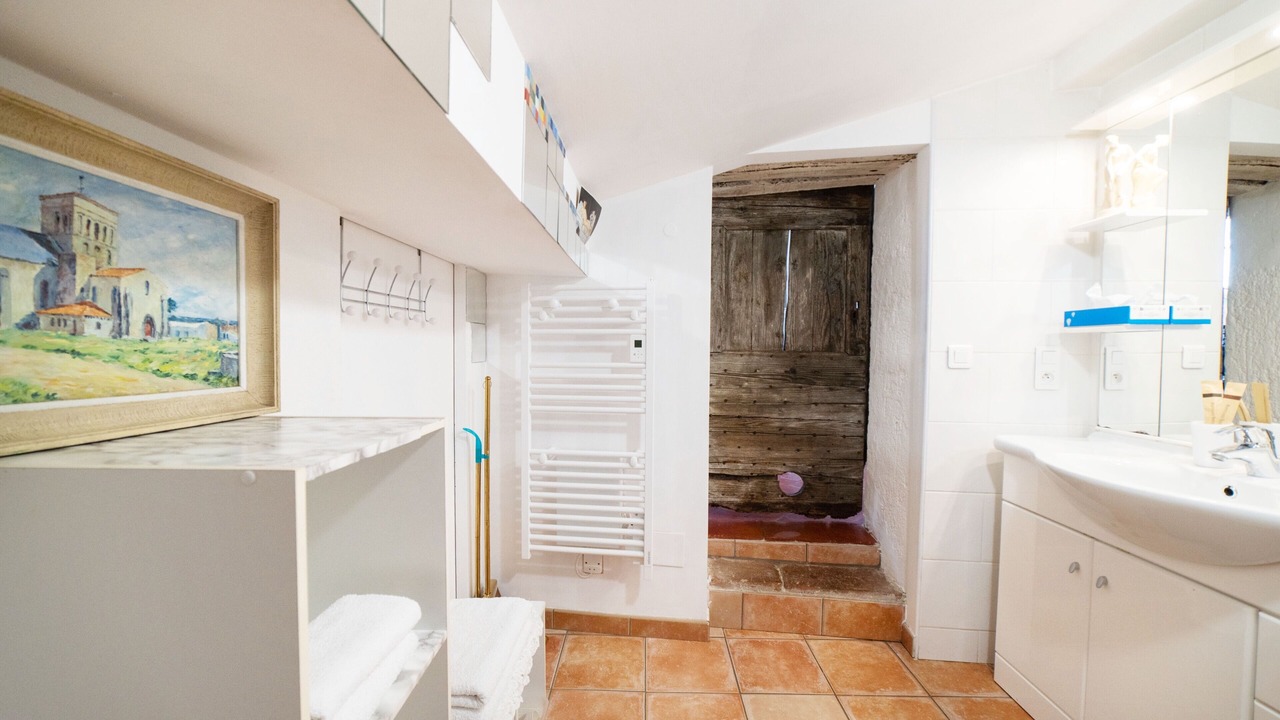 Photo of Bathroom in Maureillas-Las-Illas