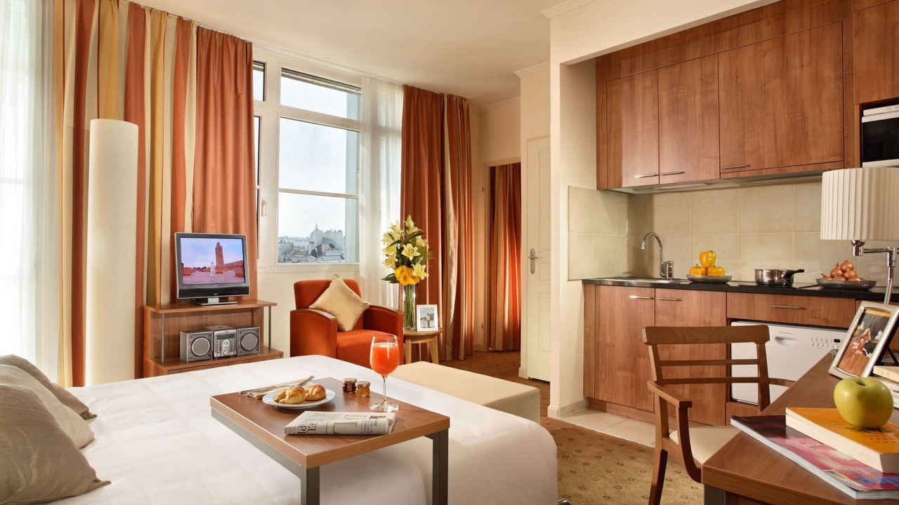 Photo of Bedroom in 6th Arrondissement