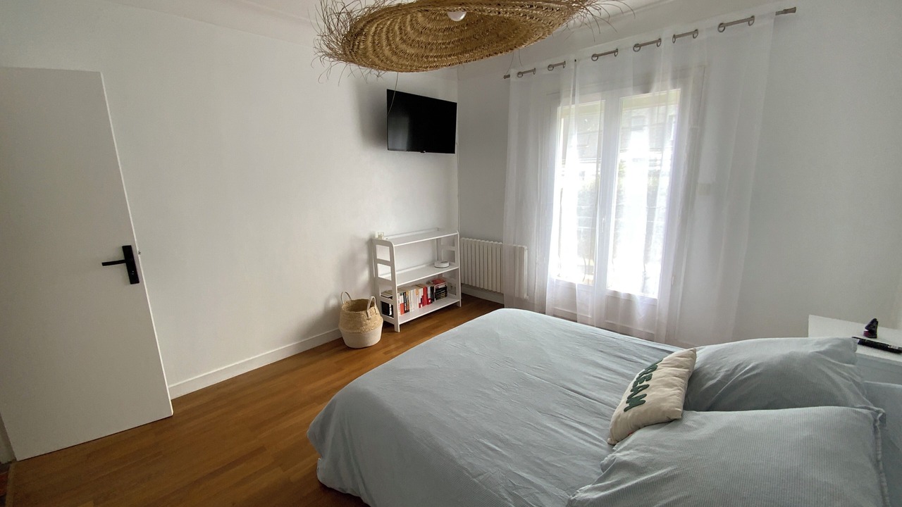 Photo of Bedroom in Saint-Marc-sur-Mer