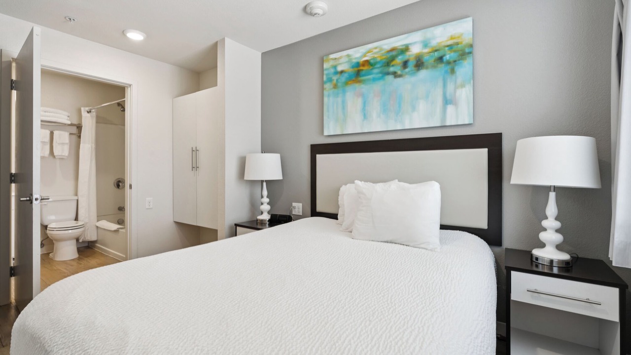Photo of Bedroom in Far North Central