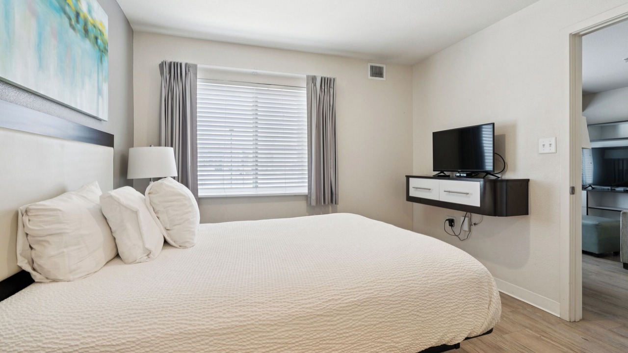 Photo of Bedroom in Far North Central
