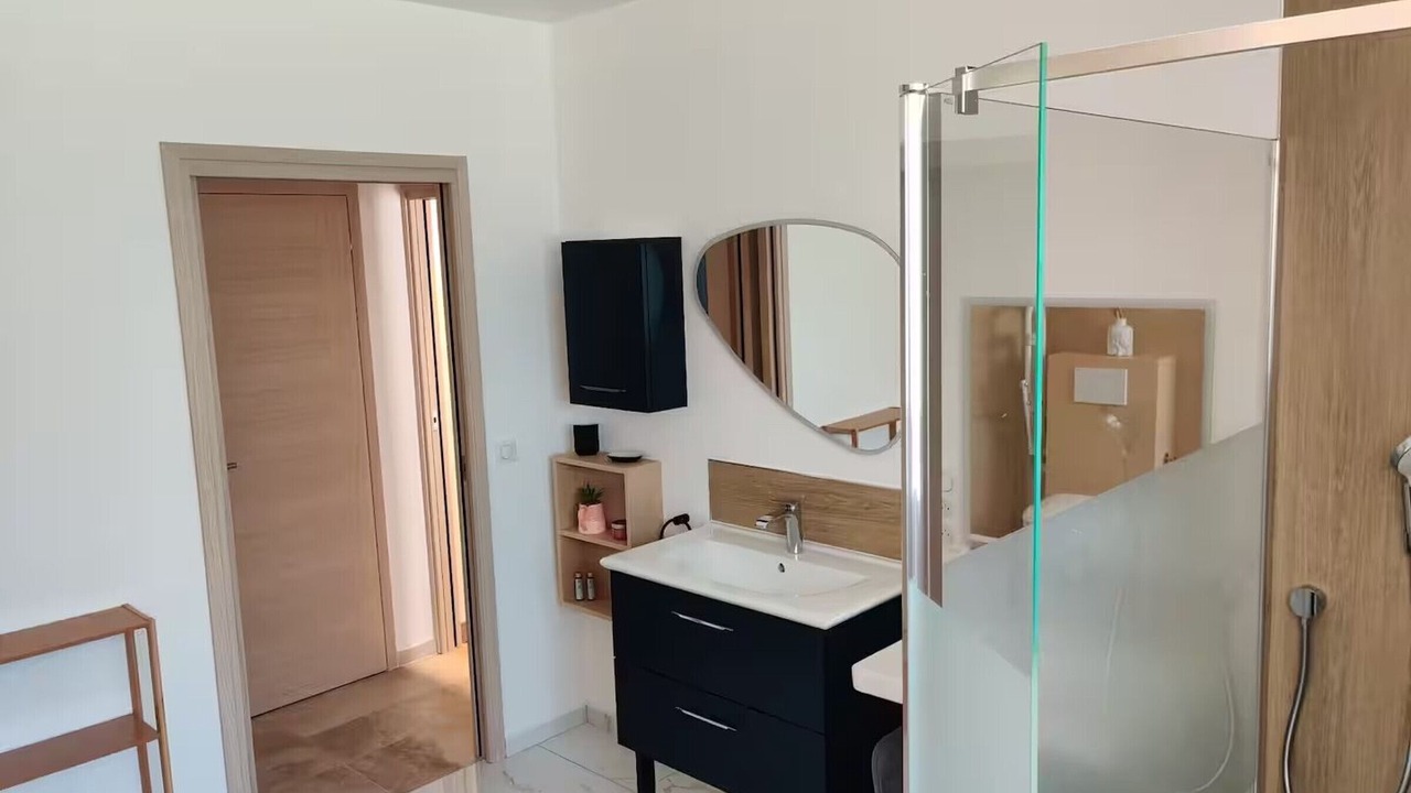 Photo of Bathroom in Villaines-sous-Malicorne
