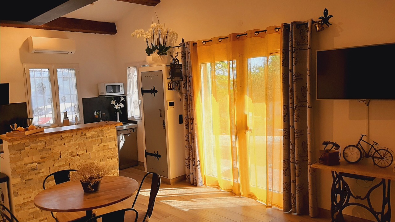 Photo of Others in Gilette