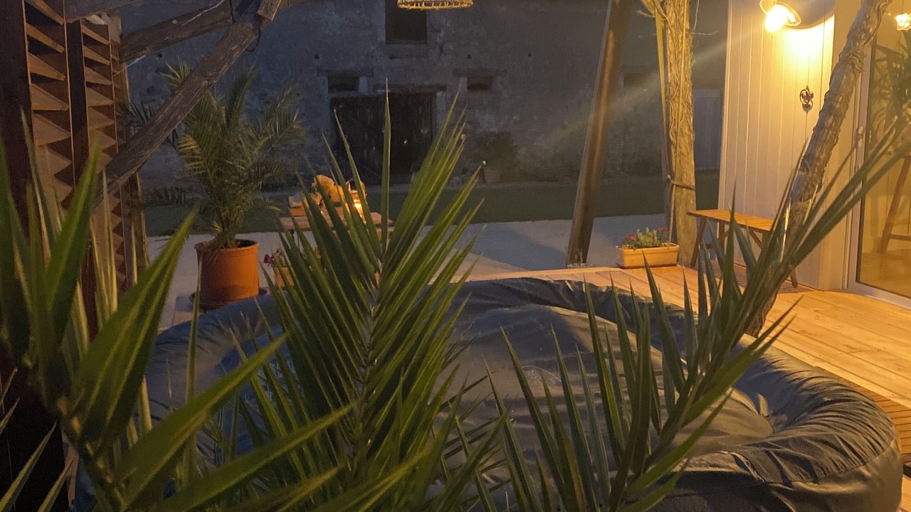 Photo of Patio Balcony in Noyant-Villages