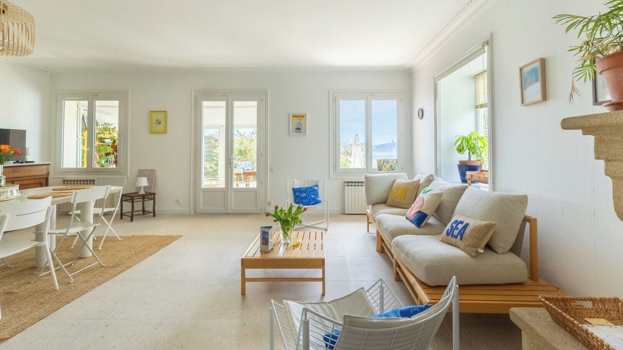 Photo of Livingroom in Saint-Henri