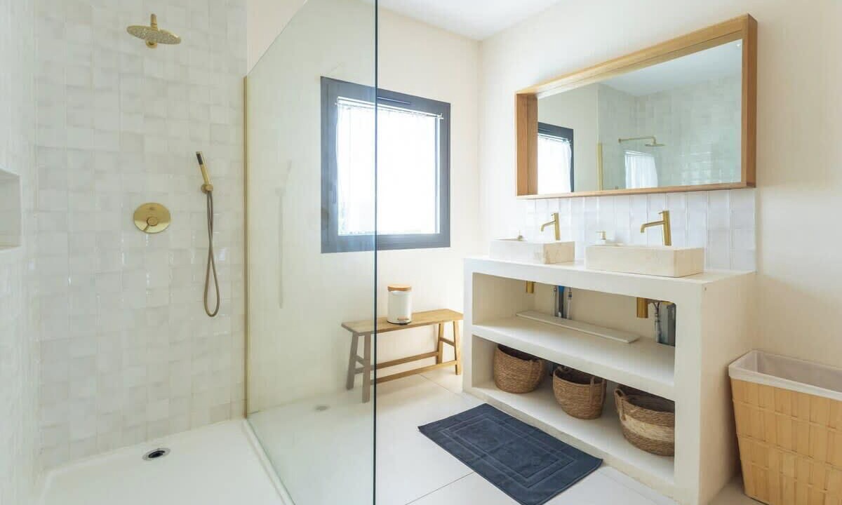 Photo of Bathroom in 11th Arrondissement