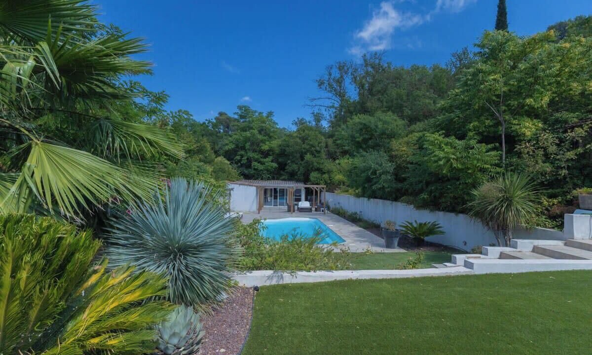 Photo of Outdoor in 11th Arrondissement