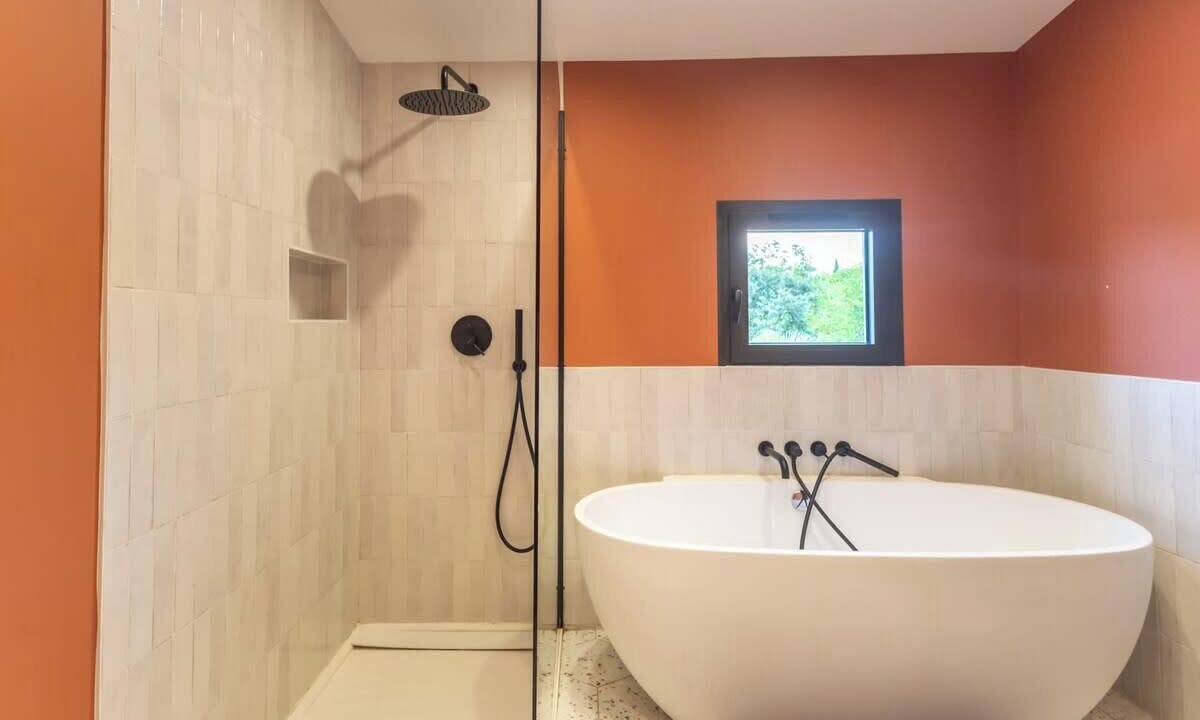 Photo of Bathroom in 11th Arrondissement