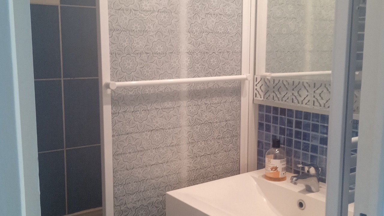 Photo of Bathroom in Thabor - Saint-Helier