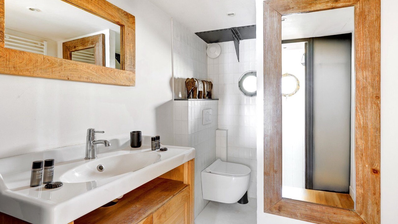 Photo of Bathroom in Boulogne-Billancourt
