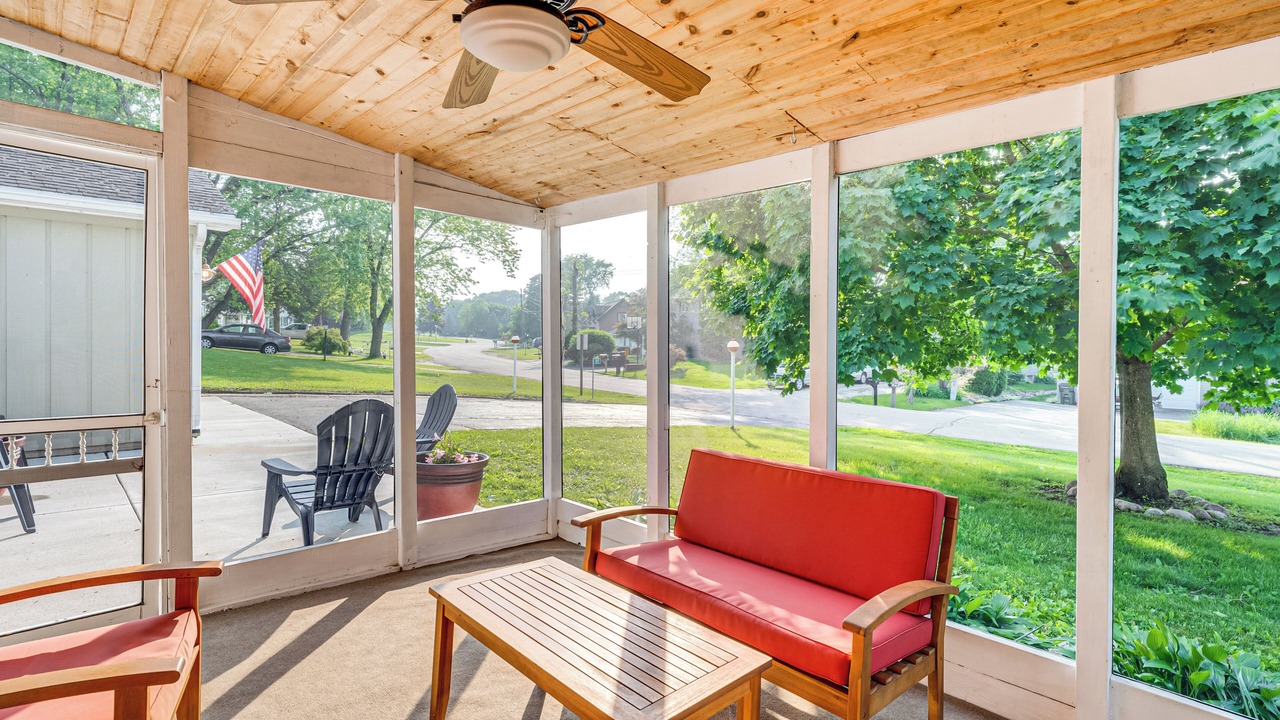 Photo of Patio Balcony in Powers Lake
